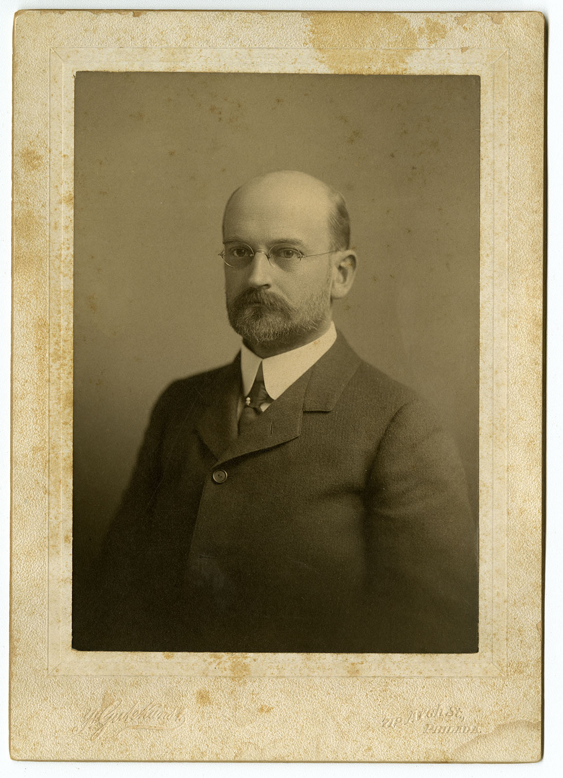 Frederick Gutekunst, William J. Taylor. (Philadelphia, ca. 1905). Albumen print cabinet card. Loan courtesy of the Historical Society of Pennsylvania.